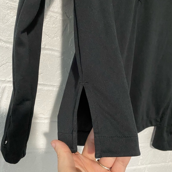 Nike Dri-Fit 1/2 Zip Workout Long Sleeve Top - Picture 9 of 13